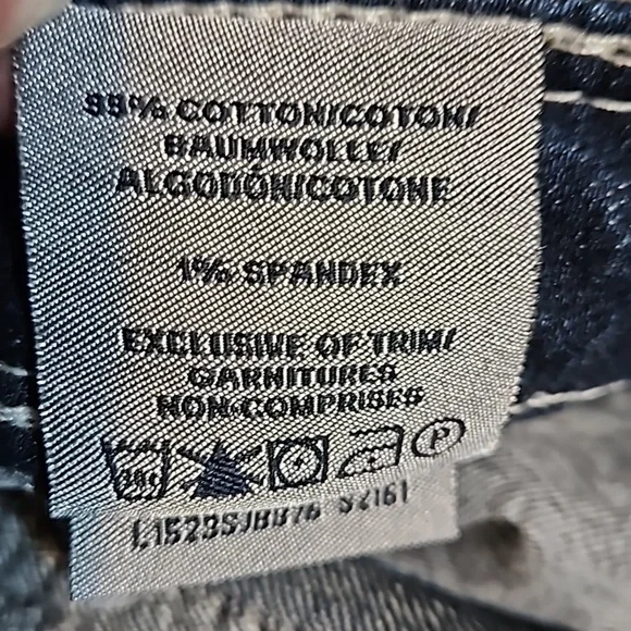 NWT Silver Bootcut Distressed Jeans - Picture 12 of 16